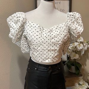 Puff Sleeve Crop top. TRN5